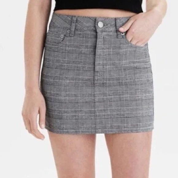 American Eagle Outfitters Dresses & Skirts - American Eagle Women 4 Gray/Blue Plaid School Girl 5-Pocket Hi-Rise Mini Skirt